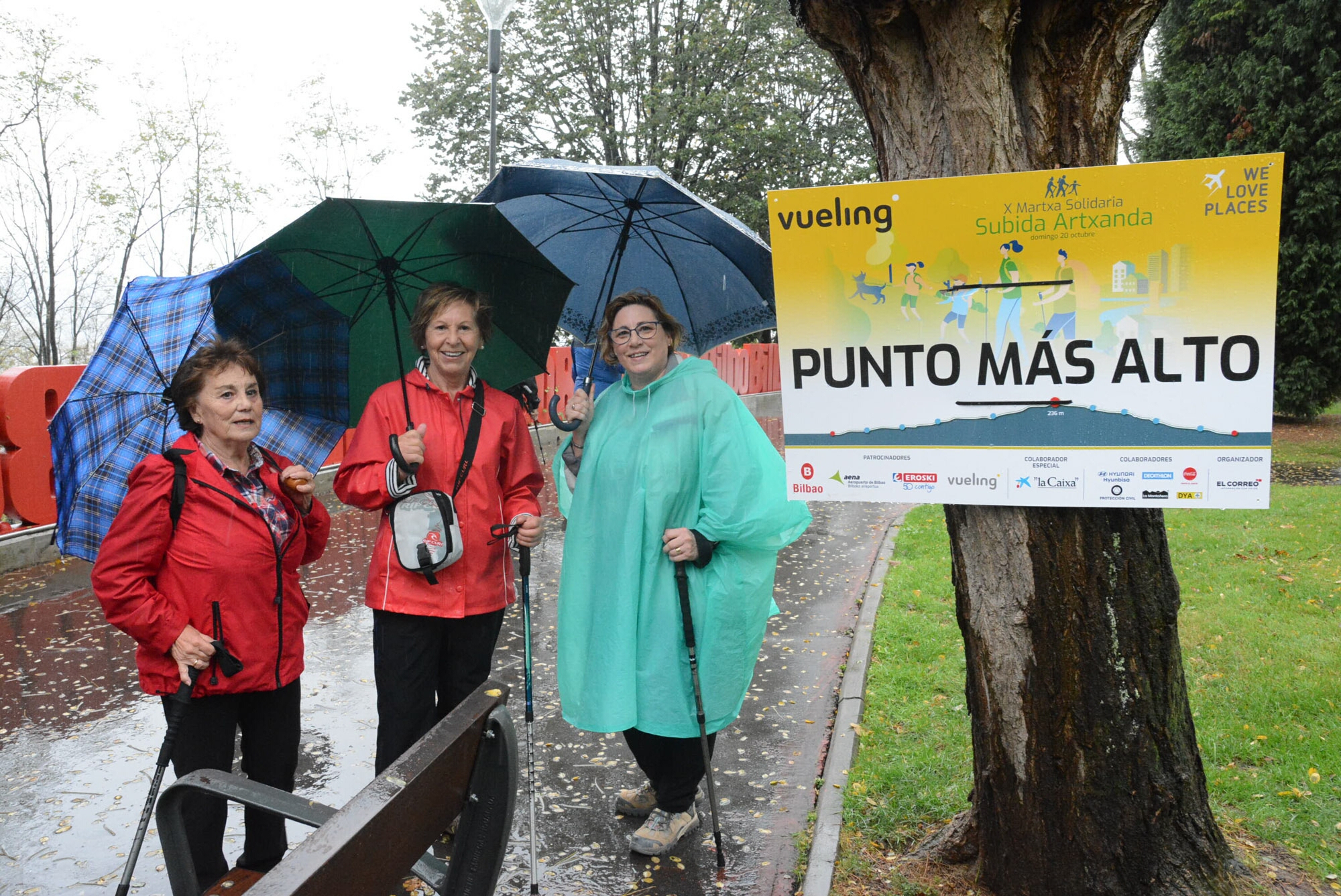 Foto 29 de la avituallamiento y mirador - Galería de la Subida a Artxanda 2019